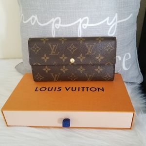 Authentic Louis Vuitton Monogram Sarah long wallet
